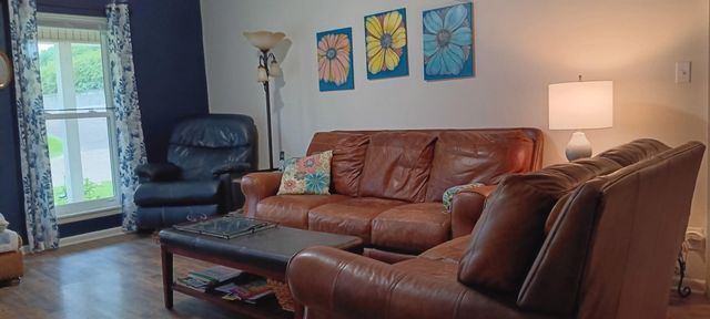 903 Tower Dr., Laurel, MS 39440