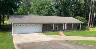 903 Tower Dr., Laurel, MS 39440