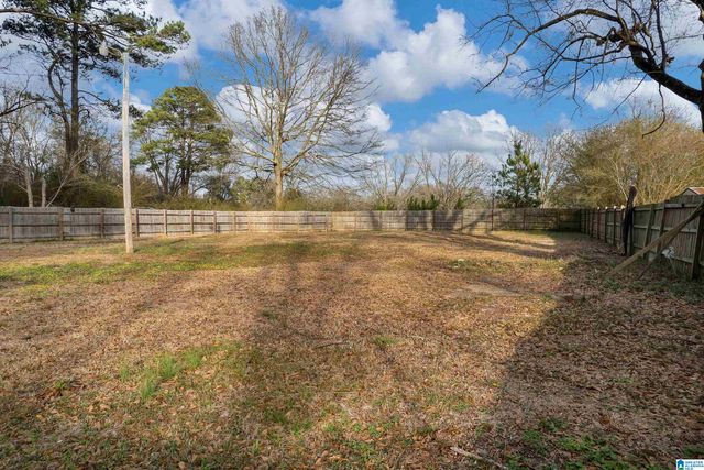 1917 SADLERTOWN ROAD, Bessemer, AL 35022
