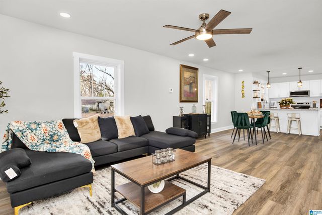 1917 SADLERTOWN ROAD, Bessemer, AL 35022