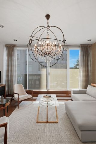 88 Kingston St 7C, Boston, MA 02111