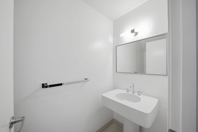 88 Kingston St 7C, Boston, MA 02111