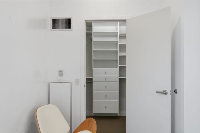 88 Kingston St 7C, Boston, MA 02111