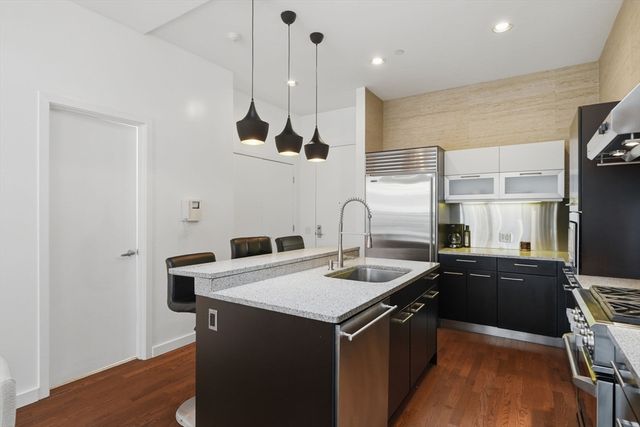 88 Kingston St 7C, Boston, MA 02111
