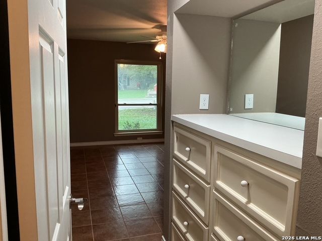 16402 LEDGE PARK ST, San Antonio, TX 78232