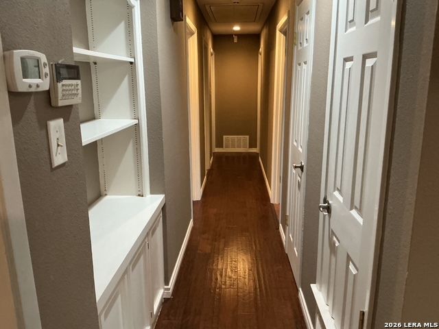 16402 LEDGE PARK ST, San Antonio, TX 78232