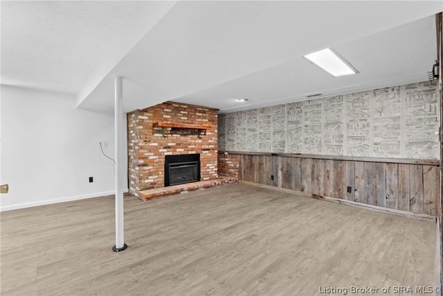 1402 Dove Drive, Jeffersonville, IN 47130