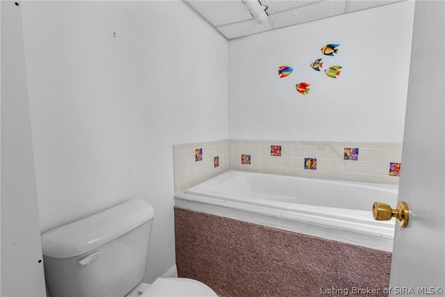 1402 Dove Drive, Jeffersonville, IN 47130