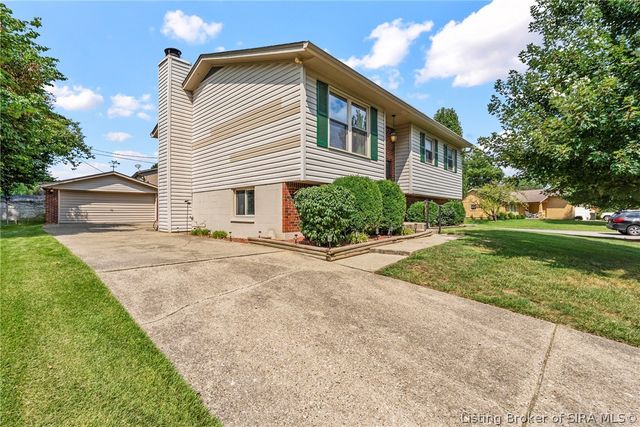 1402 Dove Drive, Jeffersonville, IN 47130