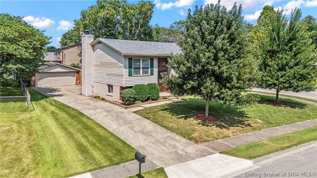 1402 Dove Drive, Jeffersonville, IN 47130