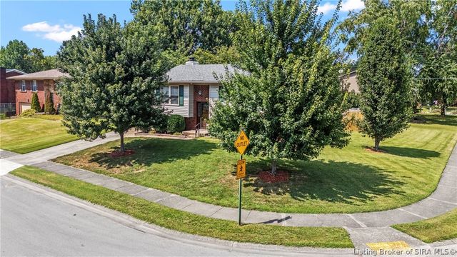 1402 Dove Drive, Jeffersonville, IN 47130