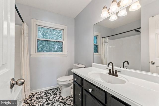 123 NIGHTINGALE AVE, Stephens City, VA 22655