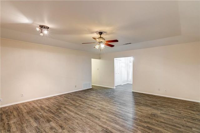 12118 Black Angus DR, Austin, TX 78727