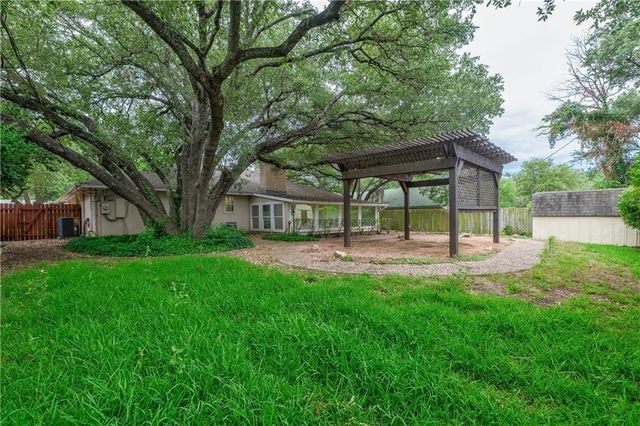 12118 Black Angus DR, Austin, TX 78727