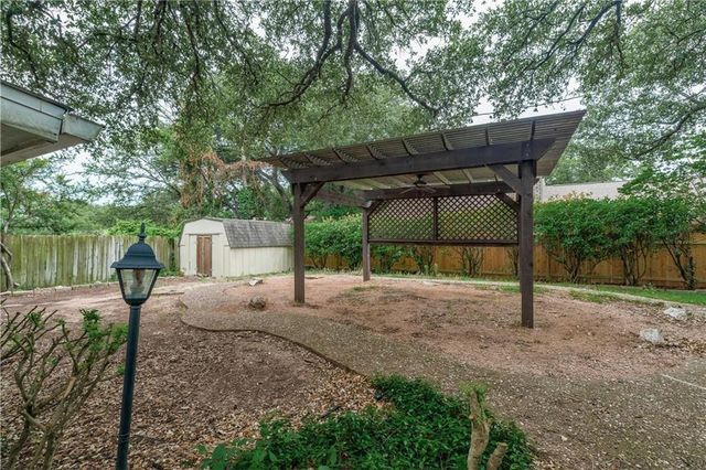 12118 Black Angus DR, Austin, TX 78727
