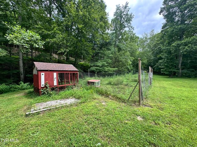 5576 Mendota Road, Mendota, VA 24270