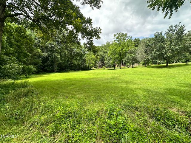 5576 Mendota Road, Mendota, VA 24270