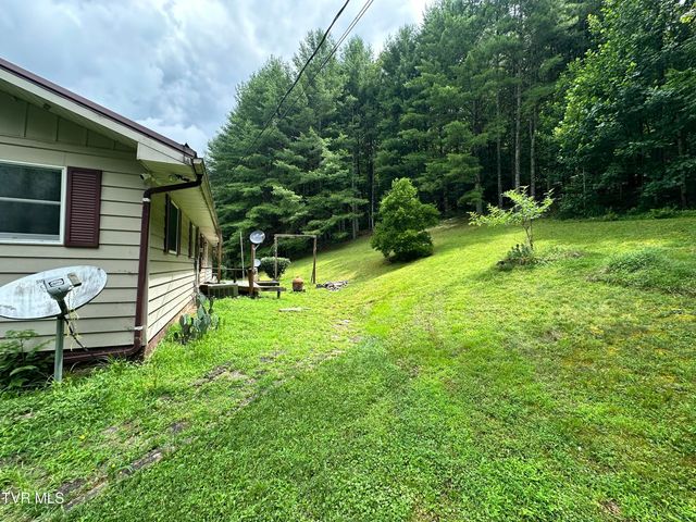 5576 Mendota Road, Mendota, VA 24270