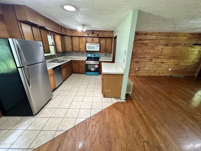 5576 Mendota Road, Mendota, VA 24270