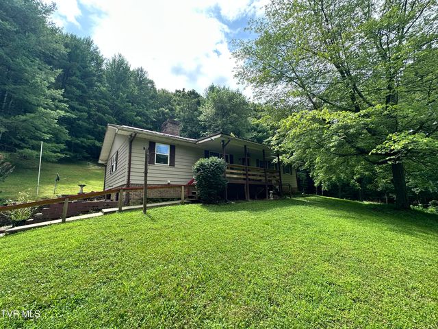 5576 Mendota Road, Mendota, VA 24270