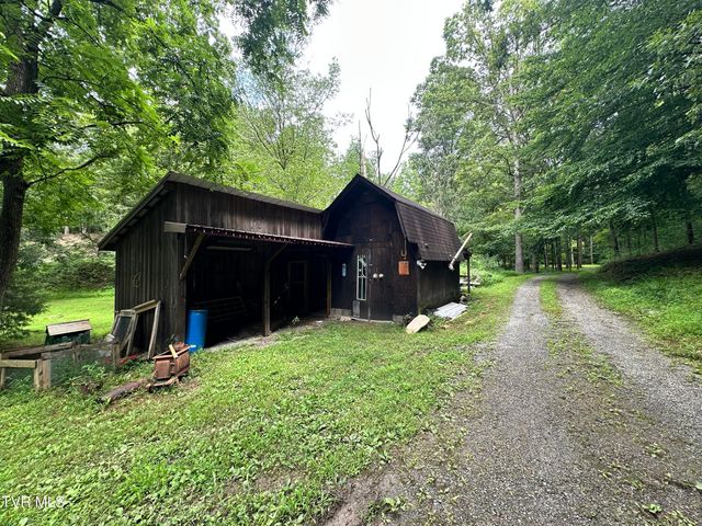 5576 Mendota Road, Mendota, VA 24270