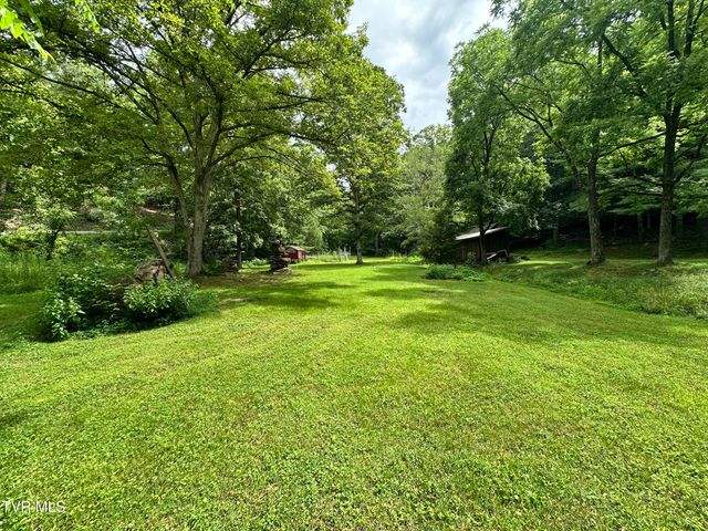 5576 Mendota Road, Mendota, VA 24270