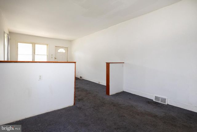 53 BAIRD AVE, Mount Ephraim, NJ 08059