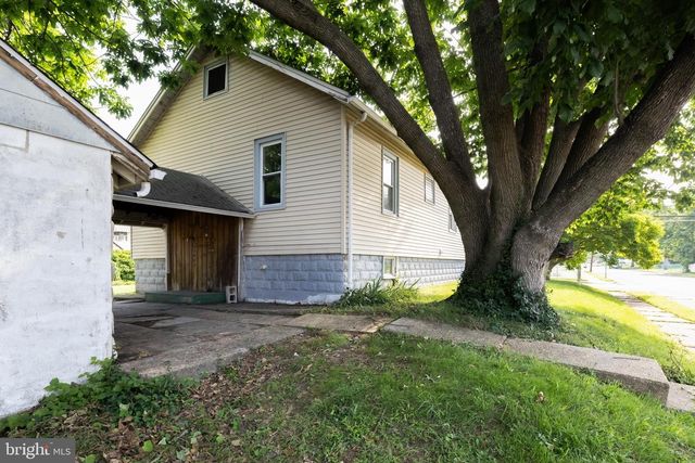 53 BAIRD AVE, Mount Ephraim, NJ 08059