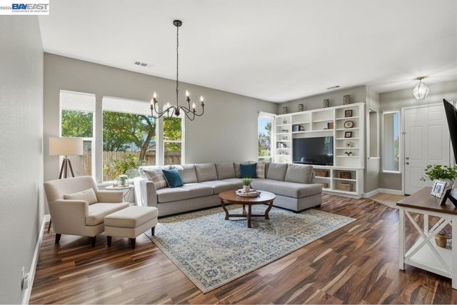 1016 Carpinteria, Antioch, CA 94509