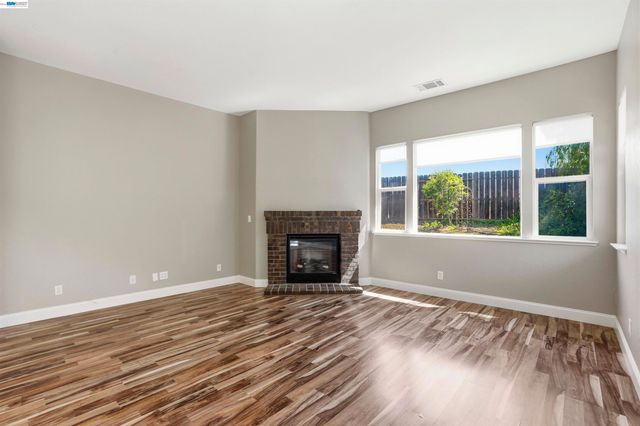 1016 Carpinteria, Antioch, CA 94509