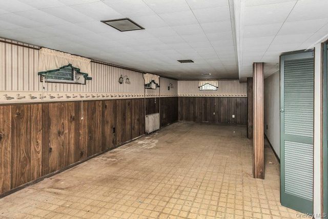 2082 Central Drive N, East Meadow, NY 11554