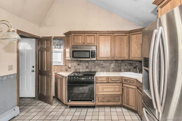 2082 Central Drive N, East Meadow, NY 11554