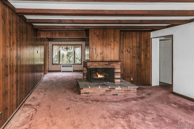 2082 Central Drive N, East Meadow, NY 11554