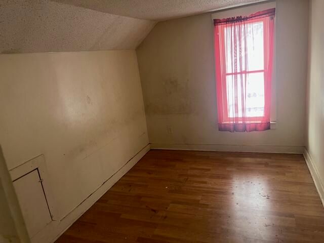 2400 Reynolds Street, Muskegon Heights City, MI 49444