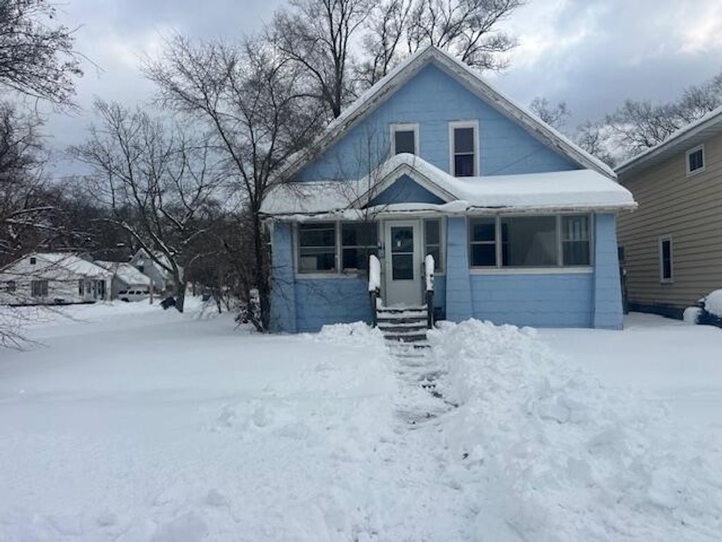 2400 Reynolds Street, Muskegon Heights City, MI 49444