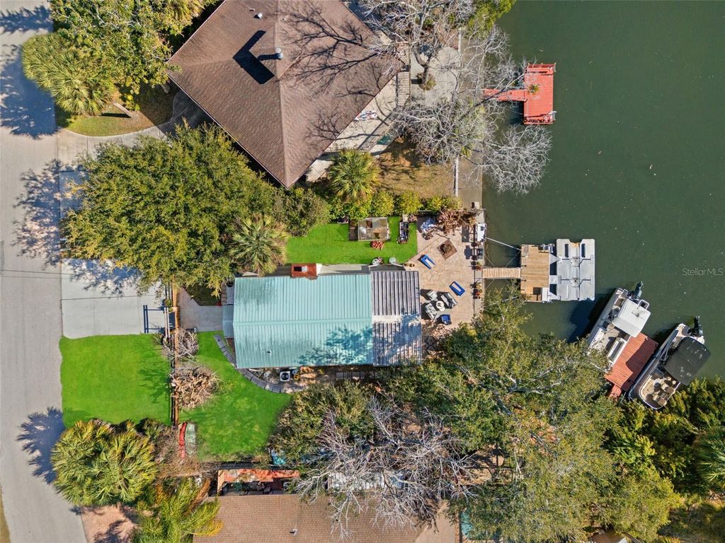 Image 57 of property listing at 6271 COLONY CIRCLE, Weeki Wachee, FL 34607