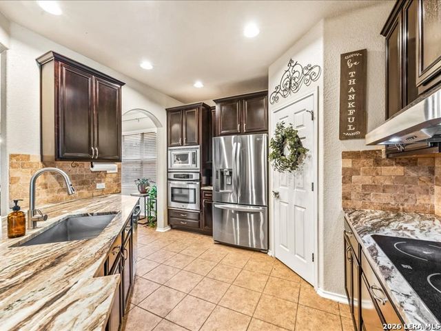 5527 Cross Pond, San Antonio, TX 78249