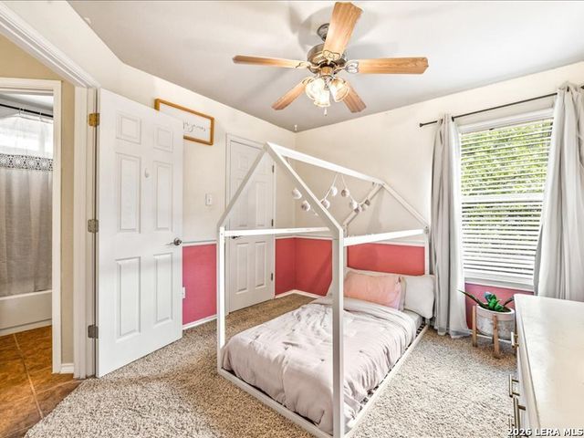 5527 Cross Pond, San Antonio, TX 78249