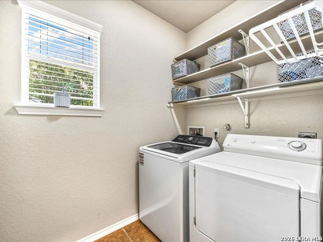 5527 Cross Pond, San Antonio, TX 78249