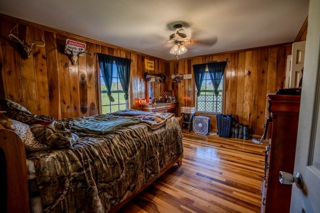 290 Prokesh Rd, Leoma, TN 38468