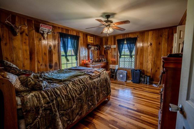 290 Prokesh Rd, Leoma, TN 38468