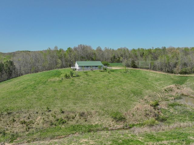 290 Prokesh Rd, Leoma, TN 38468