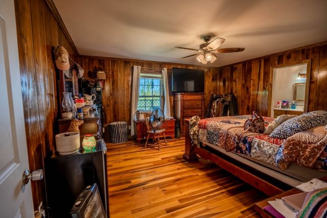 290 Prokesh Rd, Leoma, TN 38468