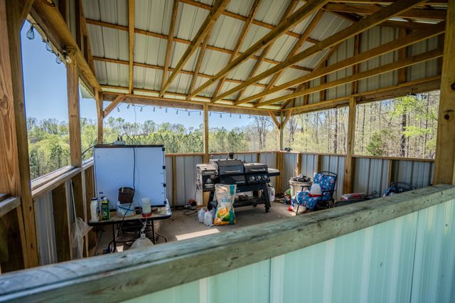 290 Prokesh Rd, Leoma, TN 38468