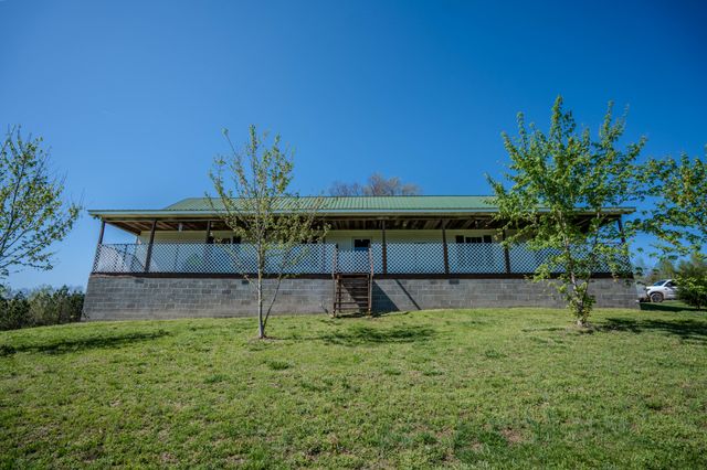 290 Prokesh Rd, Leoma, TN 38468