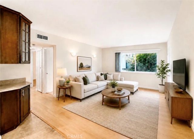 231 S Catalina Avenue 6, Pasadena, CA 91106