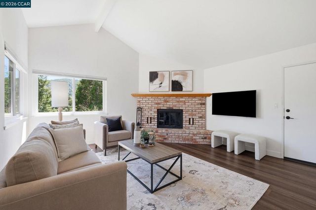 141 Donaleen Ct, Martinez, CA 94553