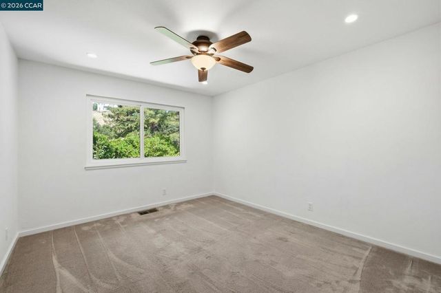 141 Donaleen Ct, Martinez, CA 94553