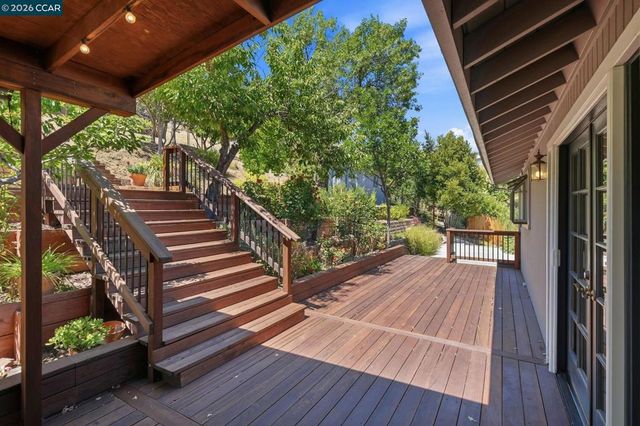 141 Donaleen Ct, Martinez, CA 94553