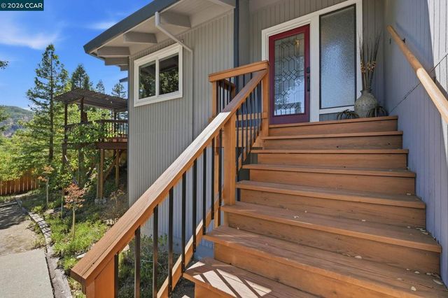 141 Donaleen Ct, Martinez, CA 94553